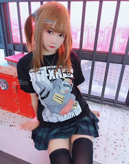 玉甫团之玉女心经_十万网红美女美酱